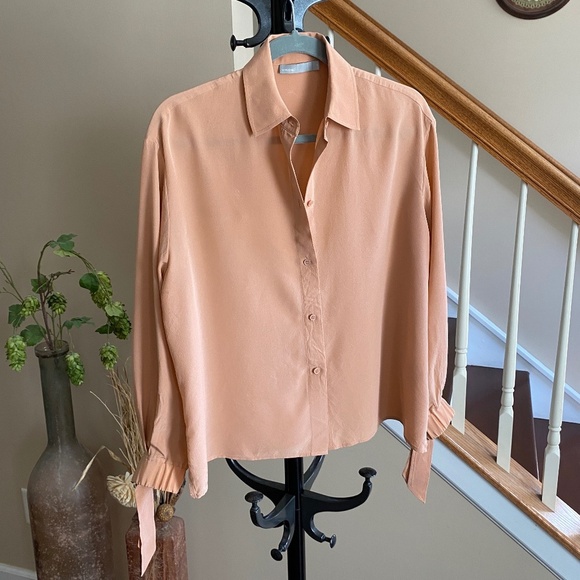 Vince 100% Silk Button Front Blouse w/Tie-Sleeve in Salmon Size Small - Picture 1 of 16